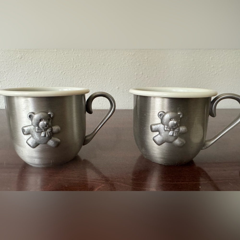 🧸 Vintage Sheridan Silver Baby Cups – Pair with Teddy Bear Design